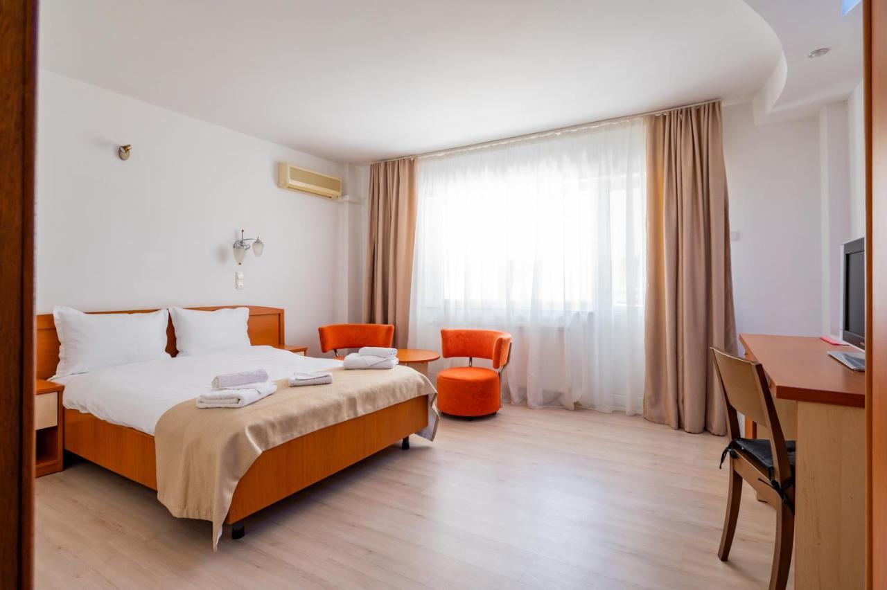Complex Paloma Coral Hotell Mamaia Eksteriør bilde