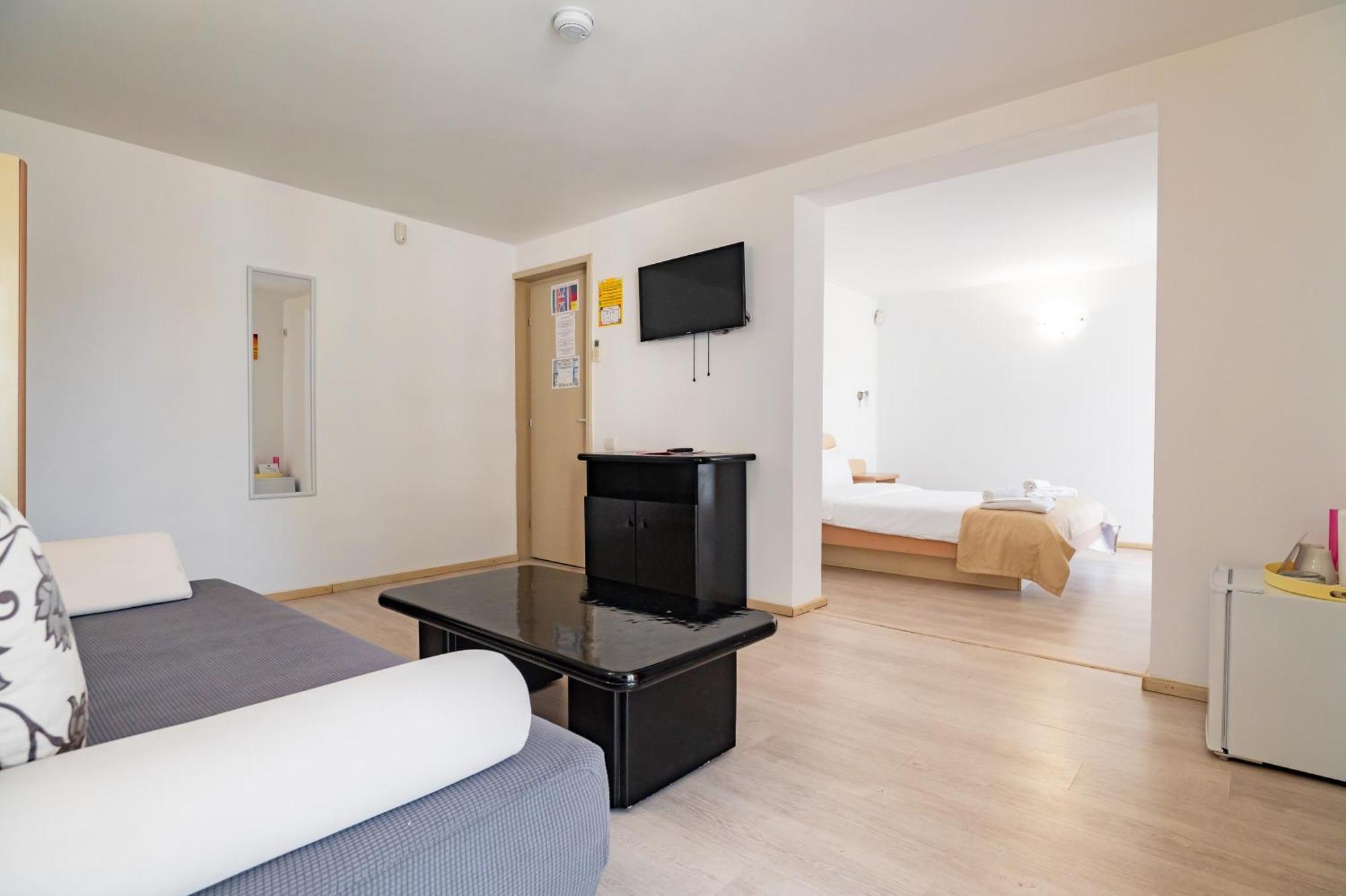 Complex Paloma Coral Hotell Mamaia Eksteriør bilde